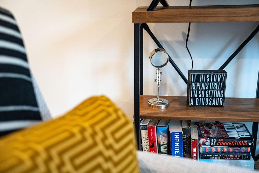 Appartement Revel In The Stoke By Revelstoke Vacations Extérieur photo
